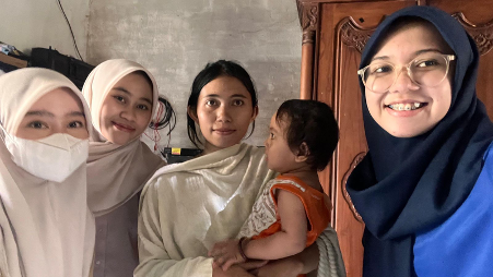 Kunjungan Ketujuh ke Ibu Nurmiyanti: Evaluasi Perkembangan Iky dan Imunisasi